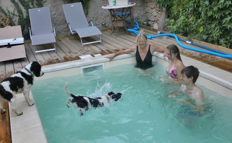 installing-a-swimming-pool-in-france-france-property-guides