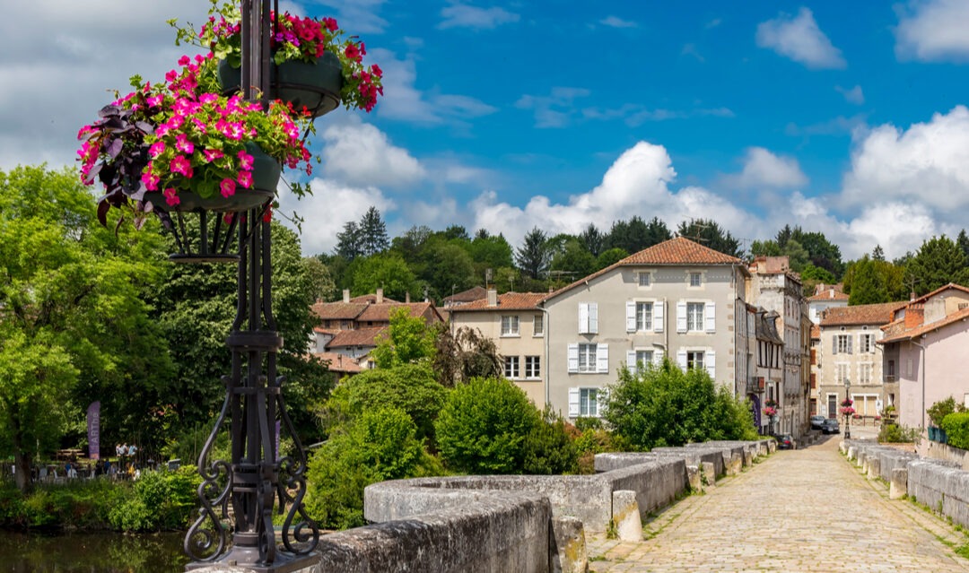 Buying in the West of France