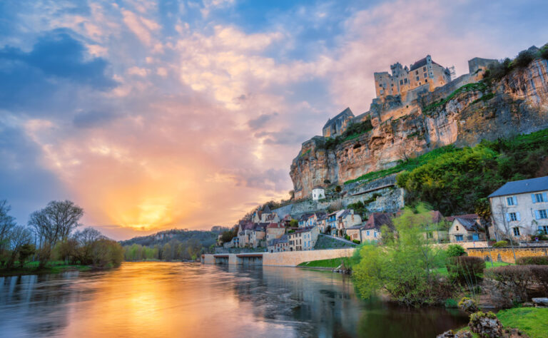places to stay in dordogne france