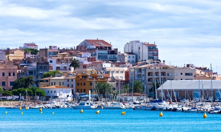 Seven Seaside Towns You Need To Know About In Spain Spain Property Guides