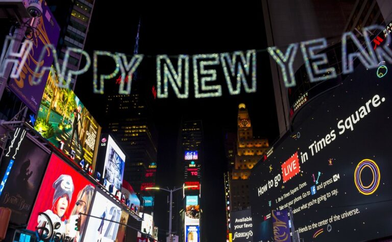 how-does-america-celebrate-new-year-usa-property-guides